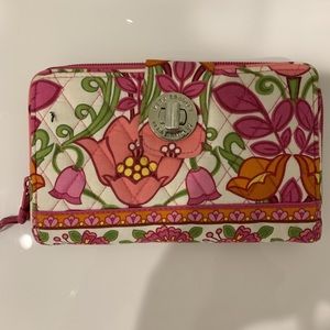 vera bradley wallet